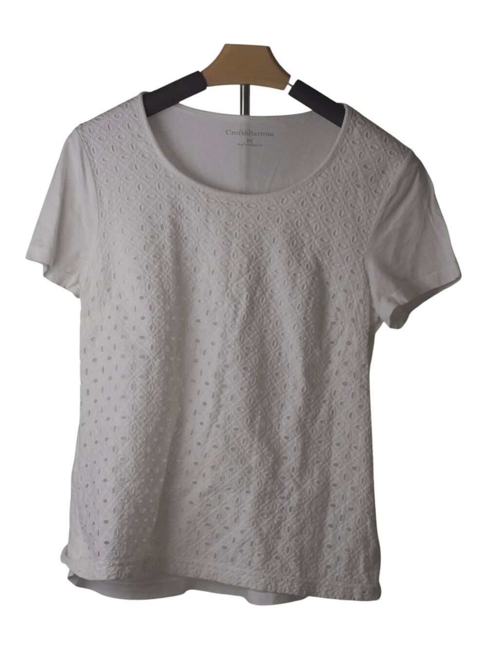 Croft & Barrow White Eyelet Lace Tee Women’s Petite Small Cotton Modal EUC